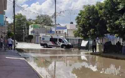 Evacuan IMSS de Ixmiquilpan