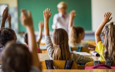 ¡Despedida! Maestra italiana falta 20 años a su trabajo como docente.