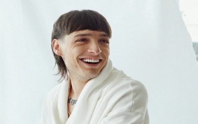 Peso Pluma ha sido nombrado como el »Hombre del año» según la revista GQ México.