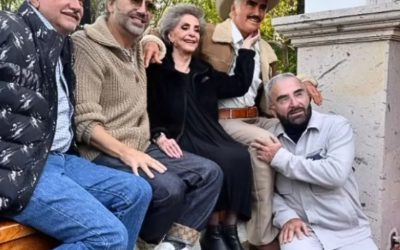 A dos años del fallecimiento de Vicente Fernández su familia revela su estatua hiperrealista