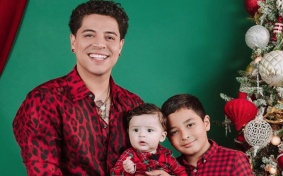Eduin Caz presenta a su hijo menor con una bonita postal navideña junto a sus otros hijos y a su ex pareja Daisy Anahy.