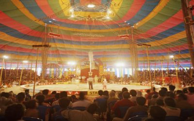 Gimnasta de un circo en la india murió mientras realizaba su acto: Se ahorco por accidente. VIDEO