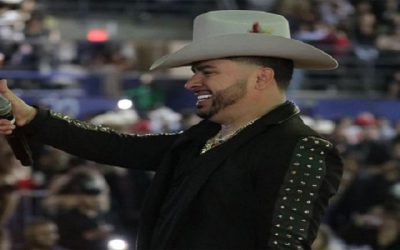 Larry Hernández se encuentra en el ojo del huracán por posar con un arma de alto calibre.