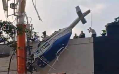 Terror en las alturas: Un video muestra el pánico desde el interior de un helicóptero a punto de estrellarse. VIDEO