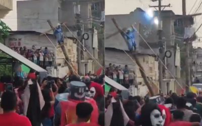 Fue Crucificado y electrocutado: actor sufre quemaduras, su cruz se atoro con los cables de alta tensión. VIDEO