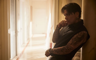 Kbron y Medio – Christian Nodal