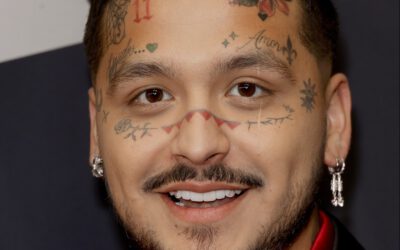 Christian Nodal se realiza nuevo procedimiento para borrar sus tatuajes