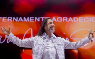 Marco Antonio Solís Recibe la presea «Gran Maestro»