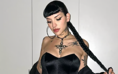 ¡Internautas juntan firmas para reconocer a Cazzu como la mujer del año!