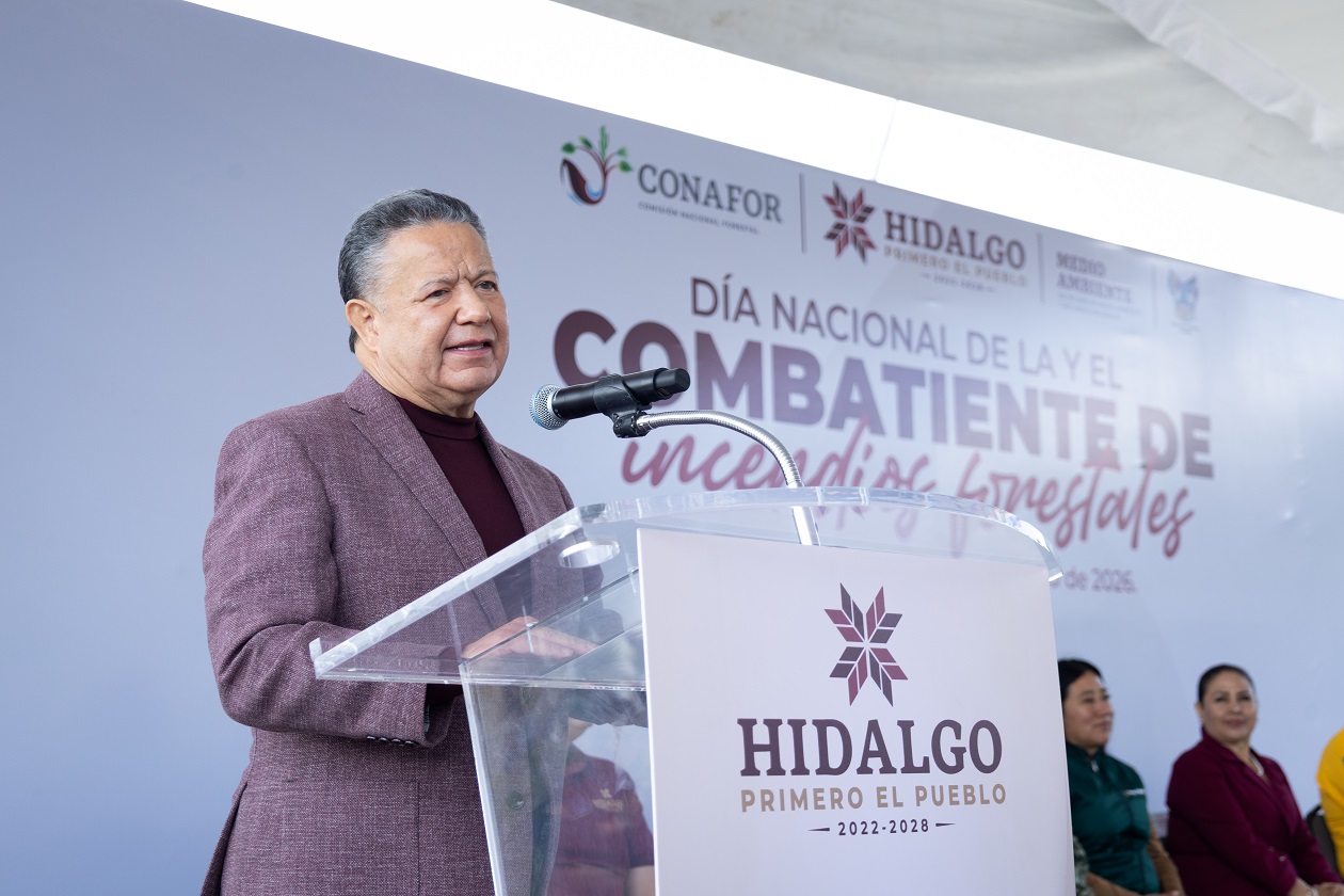 Julio-Menchaca-enaltece-labor-de-combatientes-de-incendios-forestales-1