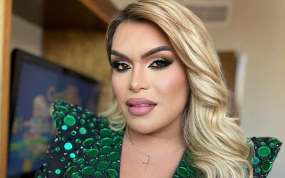 Wendy Guevara sorprende a todos con  un beso junto a Jorge Medina y Josi Cuen